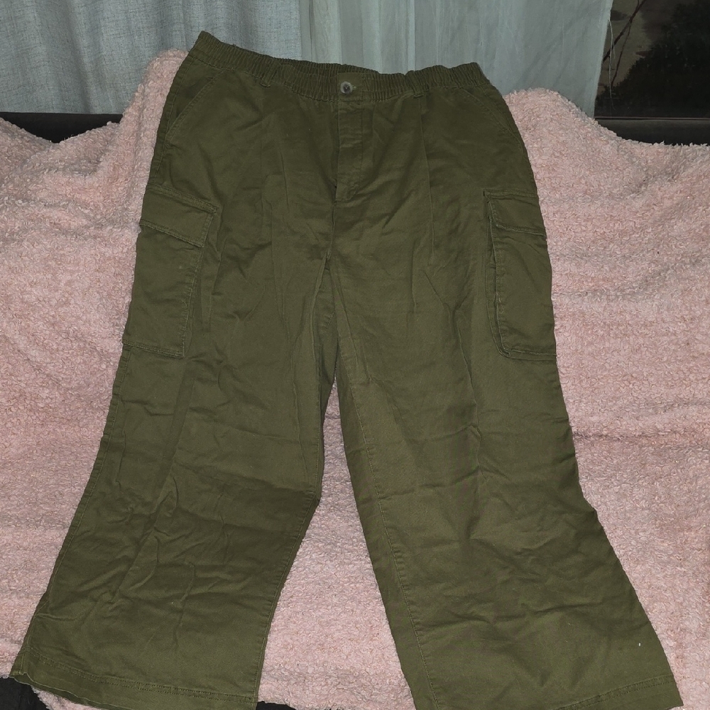 Old Navy Olive Green Cargo Wide Leg Pants Plus Size